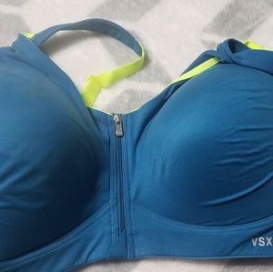 Victoria's Secret 36DDD sport bra